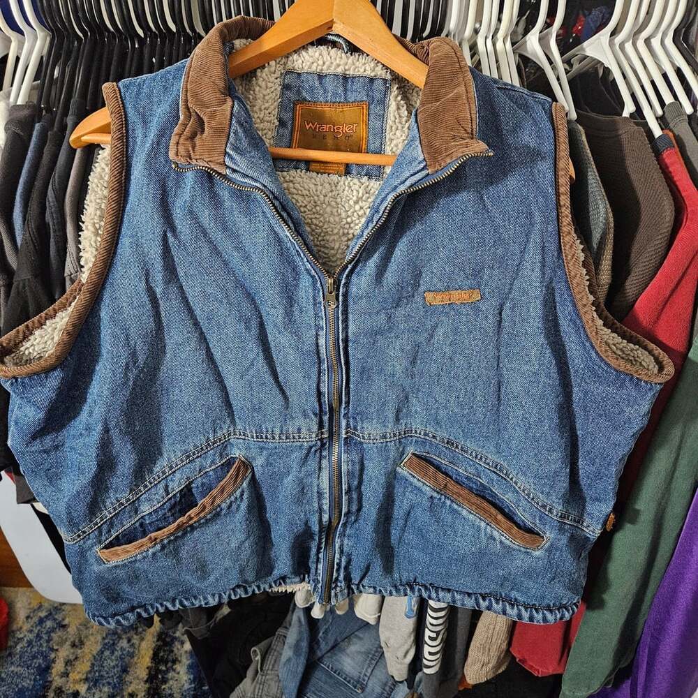 Wrangler Hero Denim Vest Size XL Blue Sherpa Corduroy Collar